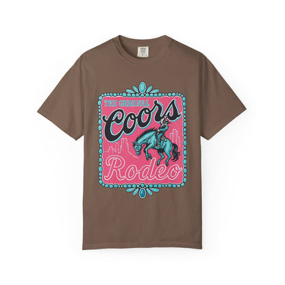 🤠 Coors Rodeo Graphic Tee – Retro Western Shirt for Cowgirls & Concert Queens 🎤🍻
