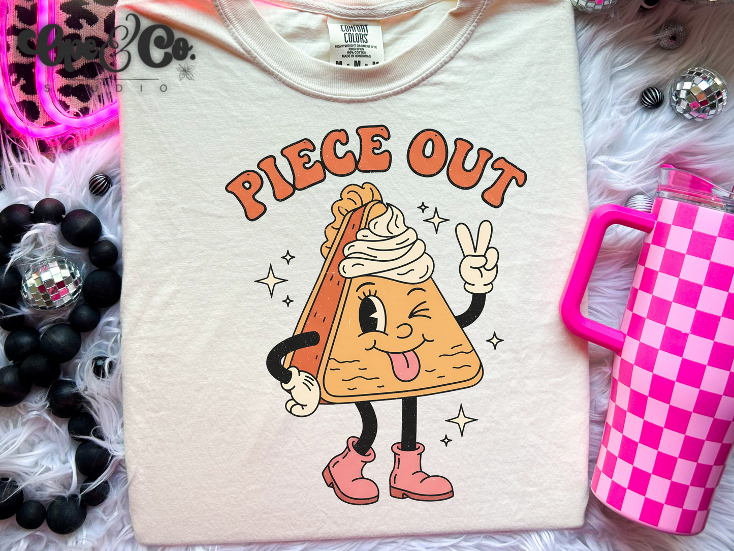 🥧 Piece Out Tee