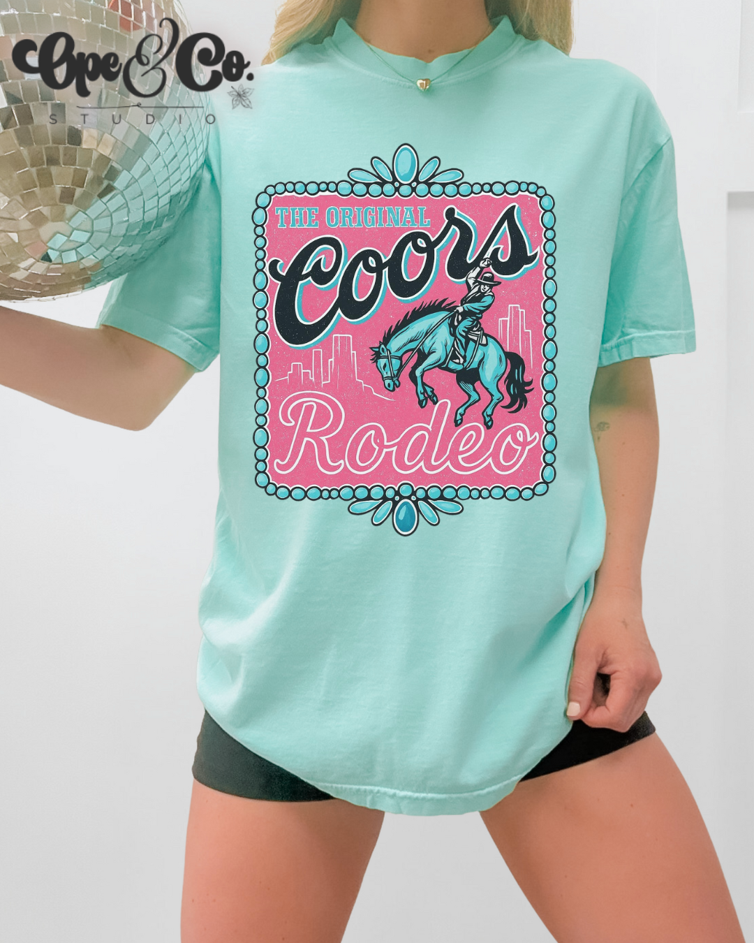 🤠 Coors Rodeo Graphic Tee – Retro Western Shirt for Cowgirls & Concert Queens 🎤🍻