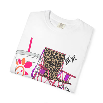 🪑 “Steady Mommin’” Tee – Leopard Chairs, Chick-fil-A & Chaos Served Cute ✨🍟